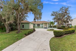 2351 Sweetwater Drive, Fort Pierce, FL 34981 - MLS#R11056584