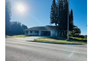 320 SW Prima Vista Boulevard, Port Saint Lucie, FL 34983 Sold 05/29/25