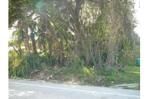 2209 N 42nd Street, Fort Pierce, FL 34946 Sold 03/31/25