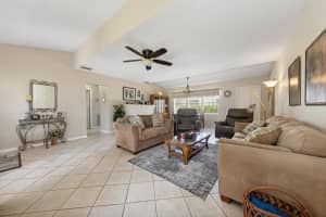 541 SE 15th Avenue, Deerfield Beach, FL 33441 Sold 04/11/25