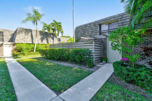 222 2nd Terrace, Palm Beach Gardens, FL 33418 Sold 06/03/25