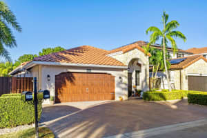 9827 NW 10th Terrace, Miami, FL 33172 Sold 04/11/25