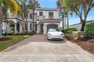 1000 Murano Bay Drive, Boynton Beach, FL 33435 Sold 03/04/25