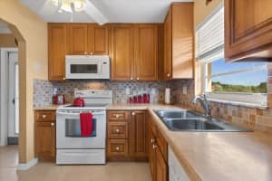 105 Springlake Court 207, Vero Beach, FL 32962 - MLS#R11056926