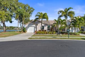 10763 Lake Shore Drive, Wellington, FL 33414 Sold 03/10/25