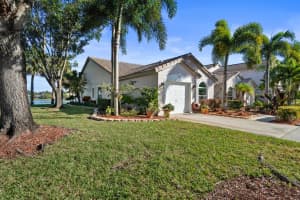 10763 Lake Shore Drive, Wellington, FL 33414 Sold 03/10/25