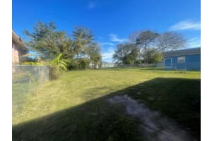 1110 N 22nd Street, Fort Pierce, FL 34950 Sold 04/22/25