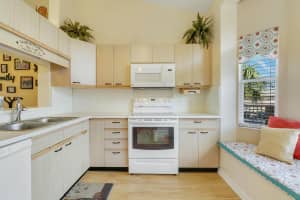 18081 SE Country Club Drive Bldg 35-347, Jupiter, FL 33469 - MLS#R11056989