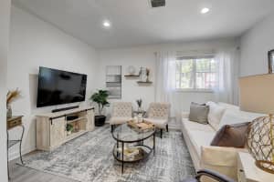 525 Bayfront Drive, Boynton Beach, FL 33435 - MLS#R11056992