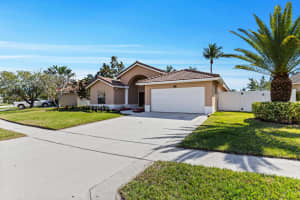 8624 Rosalie Court, Boynton Beach, FL 33472 Sold 03/31/25