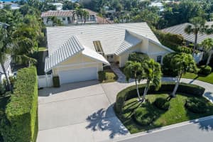 109 Lighthouse Drive, Jupiter Inlet Colony, FL 33469 Sold 10/07/25