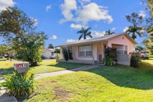 261 Cypress Avenue, Pahokee, FL 33476 Sold 02/27/25