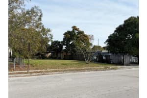 804 22nd Street, Fort Pierce, FL 34950 - MLS#R11057104