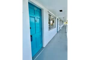 2204 Lake Osborne Drive 20, Lake Worth Beach, FL 33461 Sold 07/14/25