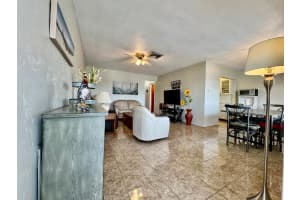 2204 Lake Osborne Drive 20, Lake Worth Beach, FL 33461 Sold 07/14/25