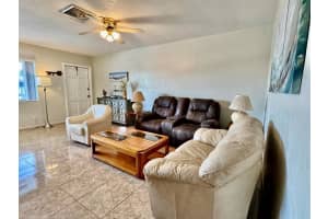 2204 Lake Osborne Drive 20, Lake Worth Beach, FL 33461 Sold 07/14/25