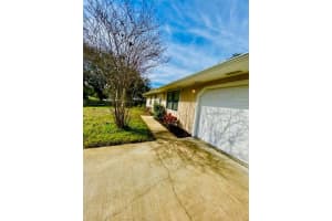 722 Cody Avenue, Sebastian, FL 32958 Sold 03/14/25