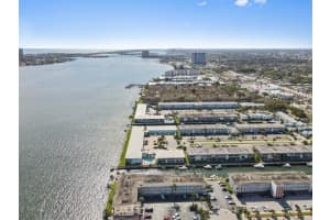 118 Castlewood Drive 128, North Palm Beach, FL 33408 Sold 06/26/25