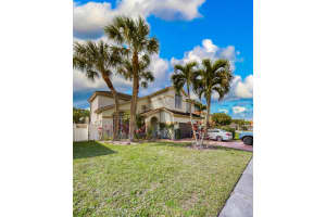 7701 Hoffy Circle, Lake Worth, FL 33467 Sold 04/30/25