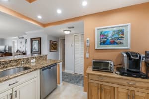 910 Dogwood 544 Drive 544, Delray Beach, FL 33483 - MLS#R11057413