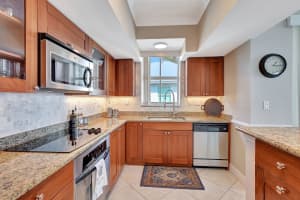 775 NW Flagler Avenue 401, Stuart, FL 34994 Sold 03/06/25