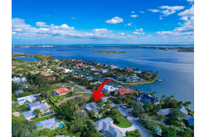21 E High Point Road, Sewalls Point, FL 34996 Sold 03/31/25