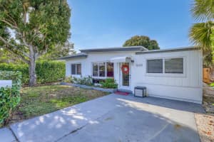 1605 N M Street, Lake Worth Beach, FL 33460 Sold 03/10/25