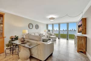 301 Lake Shore Drive 105, Lake Park, FL 33403 Sold 02/28/25