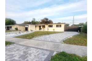 112 Longfellow Drive, Palm Springs, FL 33461 Sold 03/18/25