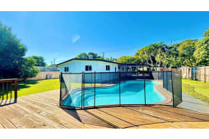 886 E Acre Drive, Plantation, FL 33317 Sold 03/07/25