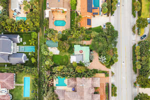 12 E Ocean Avenue, Ocean Ridge, FL 33435 Sold 10/16/25