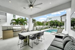718 S Lake Avenue, Delray Beach, FL 33483 Sold 05/06/25