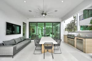 718 S Lake Avenue, Delray Beach, FL 33483 Sold 05/06/25