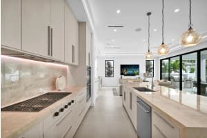718 S Lake Avenue, Delray Beach, FL 33483 Sold 05/06/25
