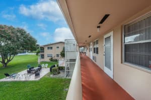 122 Bedford E 122, West Palm Beach, FL 33417 Sold 12/24/25