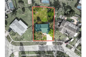 367 NE Midfield Lane, Port Saint Lucie, FL 34983 Sold 04/14/25