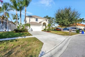 104 Meadowlands Drive, Royal Palm Beach, FL 33411 Sold 04/04/25