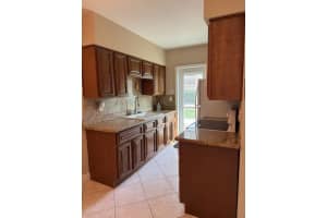 11 SW 4th Avenue 4a, Boca Raton, FL 33432 Sold 05/01/25