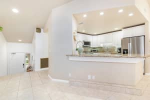 10 Lexington Lane E # F, Palm Beach Gardens, FL 33418 Sold 06/30/25