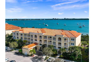 25 Harbour Isle Drive W 305, Fort Pierce, FL 34949 Sold 04/21/25