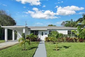 423 Hawthorne Drive, Lake Park, FL 33403 Sold 05/20/25
