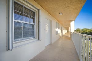 3503 Oaks Way 513, Pompano Beach, FL 33069 Sold 03/03/25