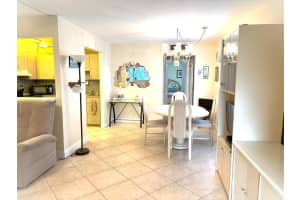 679 Brittany O 679, Delray Beach, FL 33446 Sold 04/24/25