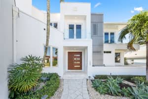 105 Bonito Drive, Ocean Ridge, FL 33435 Sold 05/15/25