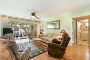 9 Westwood Avenue 201, Tequesta, FL 33469 - MLS#R11058090