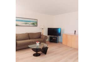 767 Burgundy P, Delray Beach, FL 33484 Sold 04/14/25