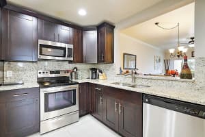 121 Cypress Point Drive 121, Palm Beach Gardens, FL 33418 Sold 04/07/25