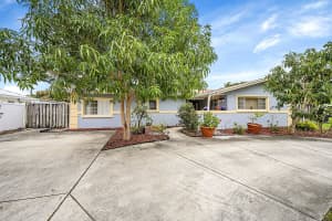 602 SE 6 Avenue, Deerfield Beach, FL 33441 Sold 07/01/25