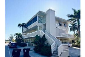 131 N Golfview Road 4, Lake Worth Beach