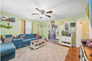 916 30th Court, West Palm Beach, FL 33407 Sold 04/01/25